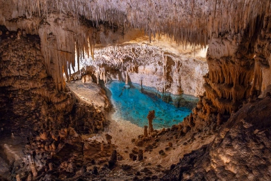 DRACHO URVAI – PUSĖS DIENOS IŠVYKA (ISP. CUEVAS DEL DRACH, „DRAKONO URVAI“)