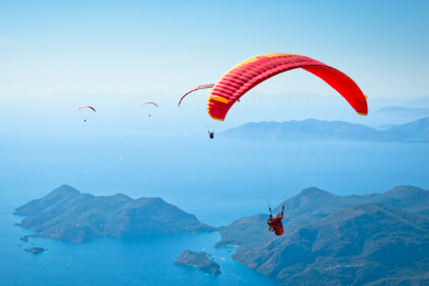 PARAGLIDING